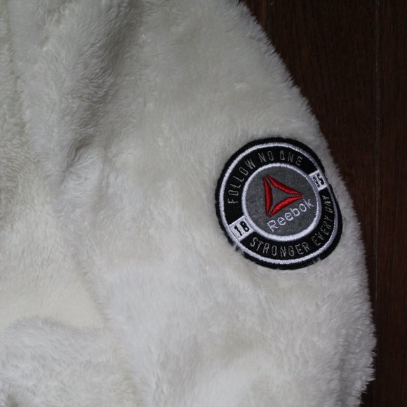 Reebok Fuzzy Fleece White Jacket Size Large - Picture 1 of 5